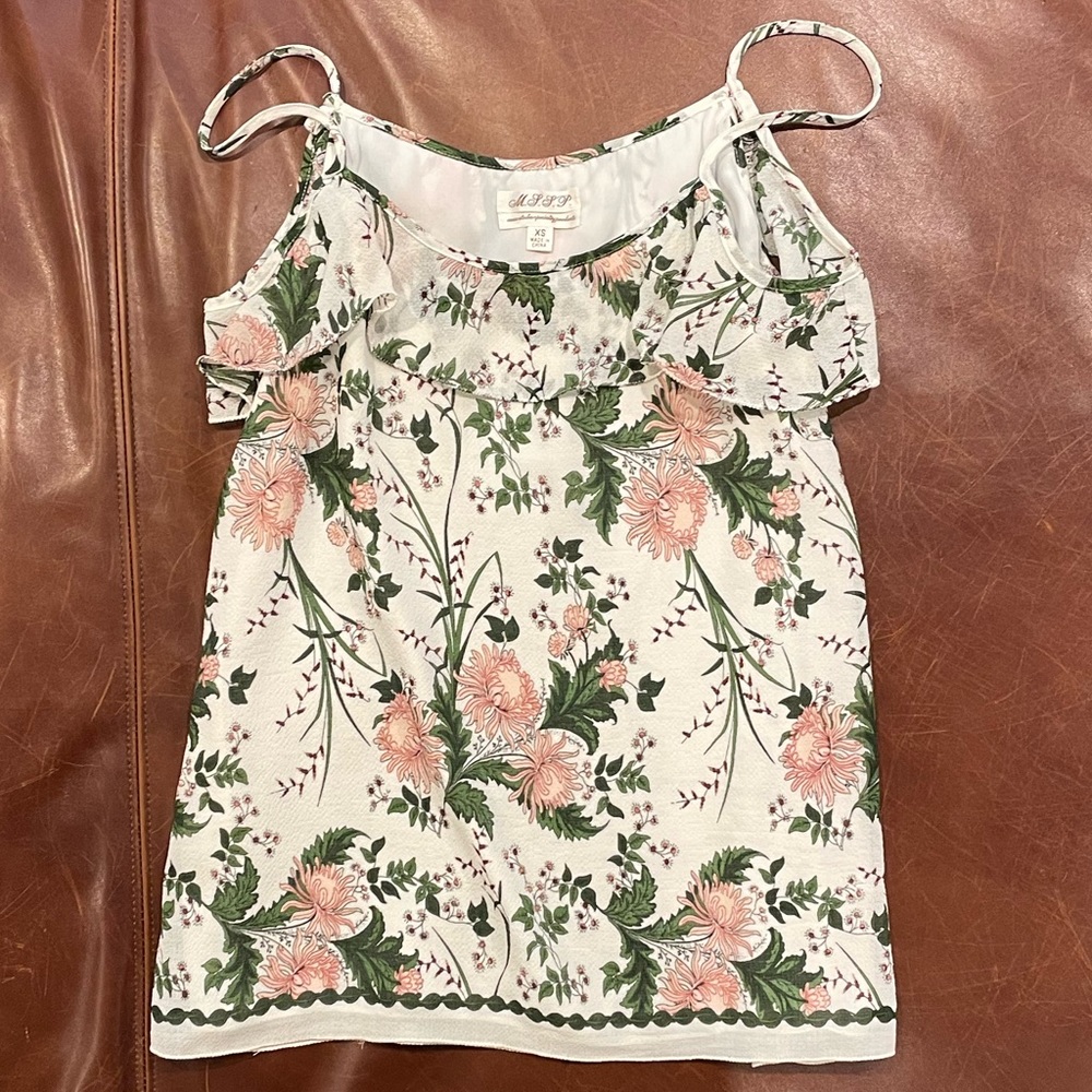 MSSP flowy floral XS top